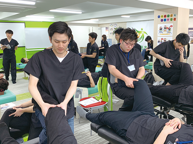 入社後2ヶ月、業界トップクラスの新人研修